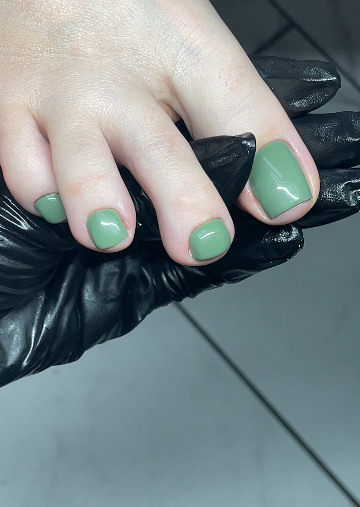 Cuticle Qween nail photo 3
